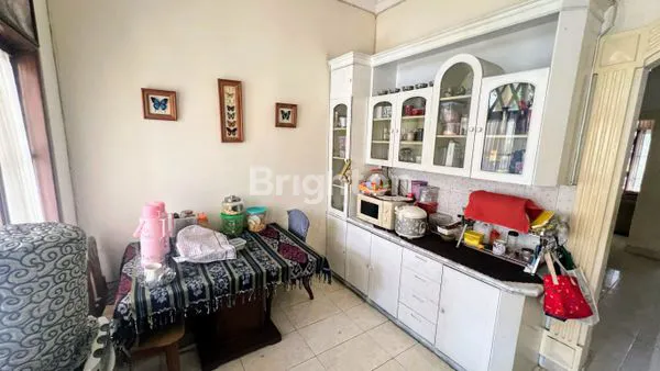 image RUMAH BAGUS 2 LANTAI SIAP HUNI LOKASI STRATEGIS DI BSD SEKTOR (3)