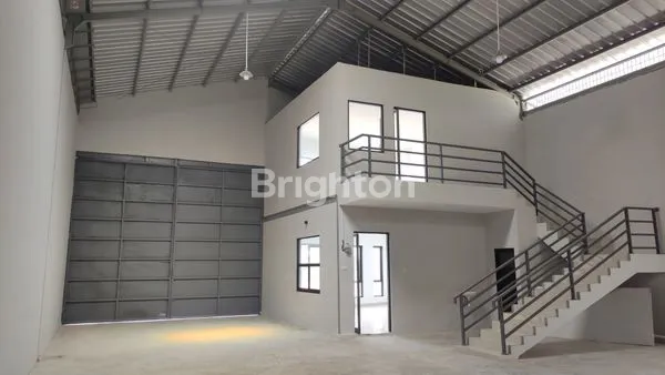 image GUDANG DISEWAKAN BERLOKASI STRATEGIS DAN MENJANJIKAN (2)