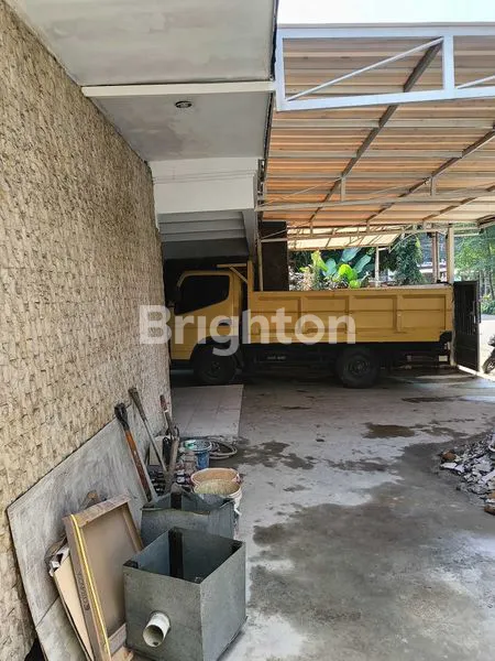 image RUMAH LUAS 300M² DI SAYAP RAJAWALI, STRATEGIS (6)