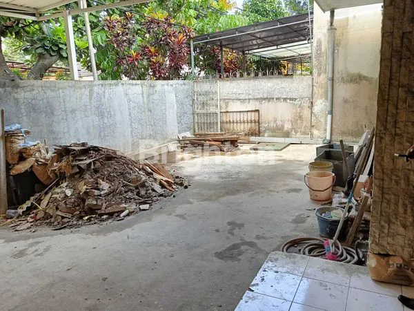 image RUMAH LUAS 300M² DI SAYAP RAJAWALI, STRATEGIS (7)