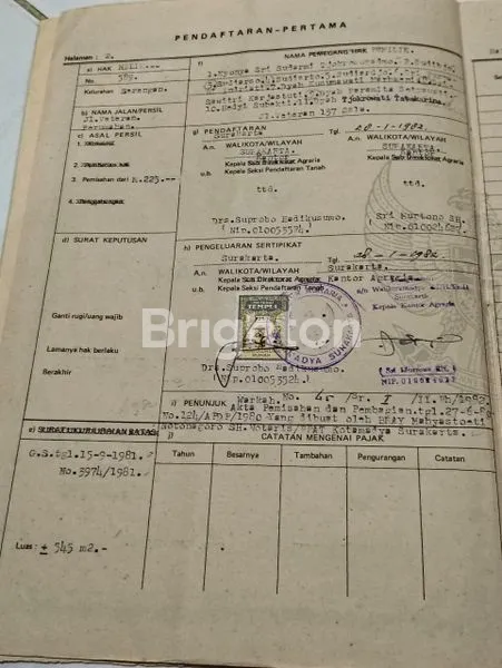 image RUMAH LUAS DENGAN TANAH NGANTONG DI TENGAH KOTA (7)