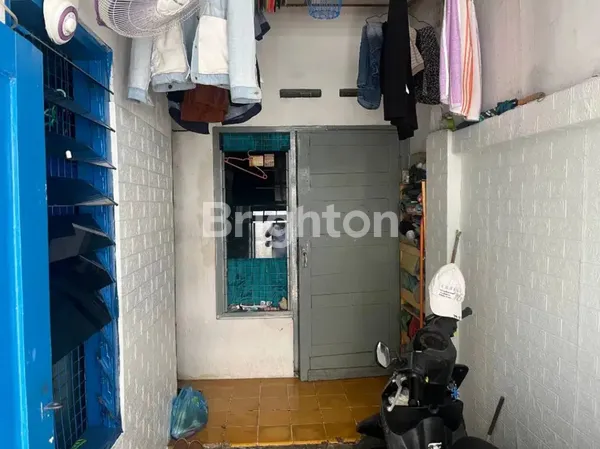 image GUDANG KECIL DI MANYAR SAMBONGAN AKSES DEKAT KE TENGAH KOTA (2)