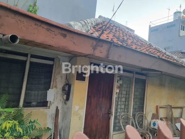 RUMAH TUA JADI TANAH KOSONG DI ROXY MAS