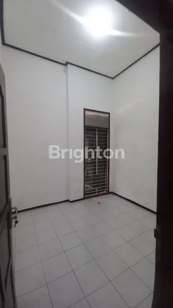 image RUMAH DI TENGAH KOTA SOLO (5)
