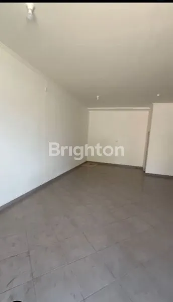 image RUKO 3 BLOK YANG TERLETAK DI LOKASI STRATEGIS, JL. GUNUNG SALAK (3)