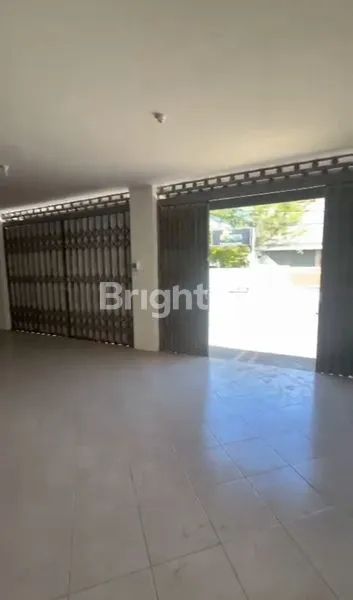 image RUKO 3 BLOK YANG TERLETAK DI LOKASI STRATEGIS, JL. GUNUNG SALAK (6)