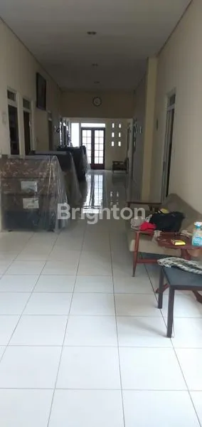 image RUMAH NYAMAN KEKINIAN BERADA DILOKASI STRATEGIS CIDENG BARAT (3)