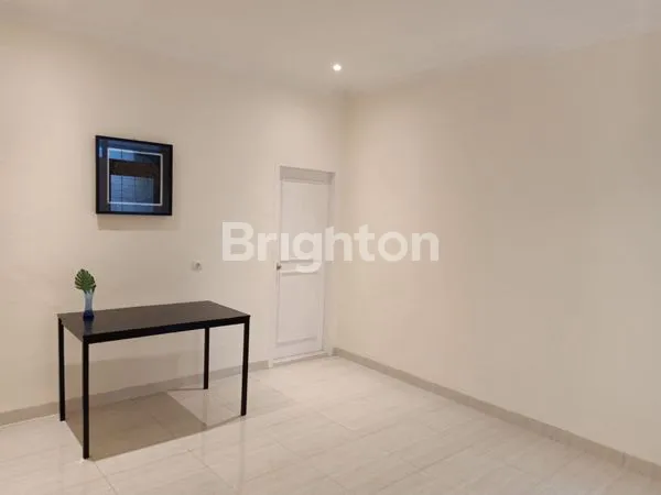 image RUMAH CANTIK DI PUSAT KOTA SAYAP BURANGRANG (6)