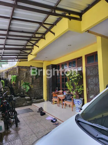 image RUMAH 3 LANTAI STRATEGIS DIJELAMBAR GROGOL PETAMBURAN JAKARTA BARAT  (2)
