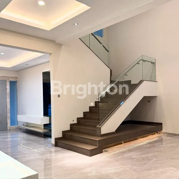 image RUMAH SULTAN SHM BINTANG 5 DIAN ISTANA WIYUNG SURABAYA BARAT (3)