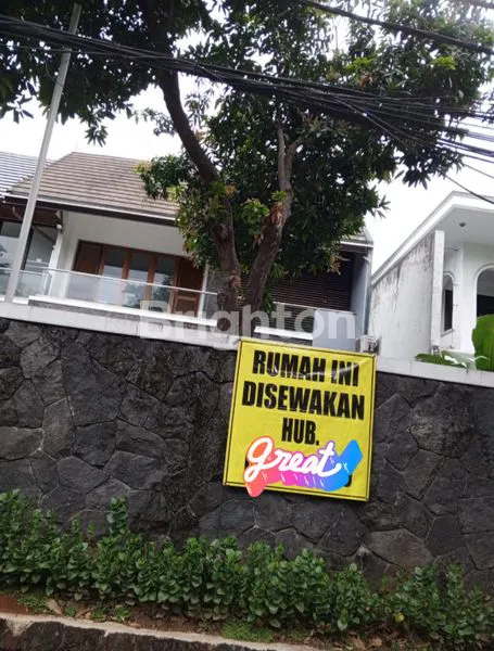 image RUMAH DISEWA RAWAMANGUN (4)