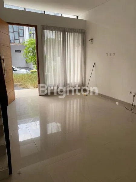 image “RUMAH MINIMALIS MODERN, LOKASI MAKSIMAL – DEKAT MRT & SEKOLAH UNGGULAN!” (2)