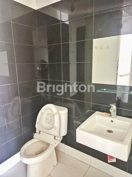 image APARTEMEN PETRA SQUARE STUDIO SIWALANKERTO FULL FURNISHED DEKAT AHMAD YANI / KUTISARI / JEMURSARI (3)