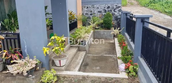 image MURAH !!! HUNIAN ASRI 2 LANTAI DI PERUMAHAN HAYUNG MALALAYANG BARAT, VIEW KOTA MANADO DAN GUNUNG KLABAT (18)