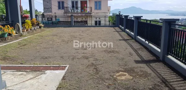 image MURAH !!! HUNIAN ASRI 2 LANTAI DI PERUMAHAN HAYUNG MALALAYANG BARAT, VIEW KOTA MANADO DAN GUNUNG KLABAT (22)