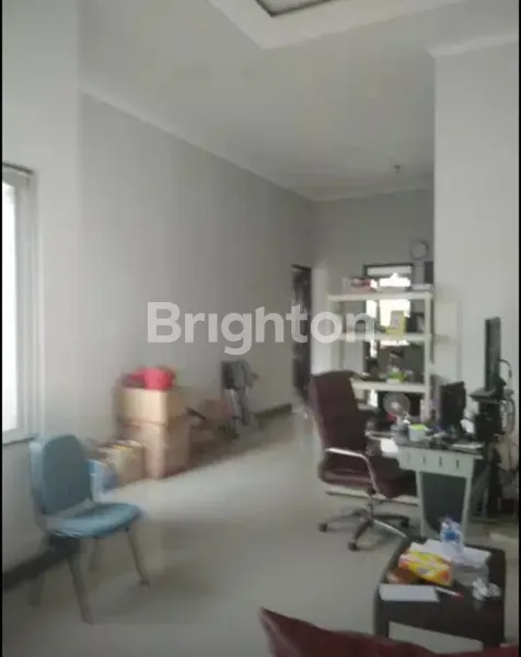 image RUMAH 3 LANTAI LAHAN LUAS 600 M2 DI BSD, SEMI FURNISH SIAP HUNI LOKASI STRATEGIS (3)