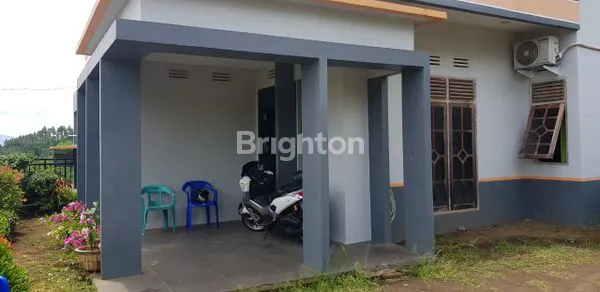 image MURAH !!! HUNIAN ASRI 2 LANTAI DI PERUMAHAN HAYUNG MALALAYANG BARAT, VIEW KOTA MANADO DAN GUNUNG KLABAT (3)