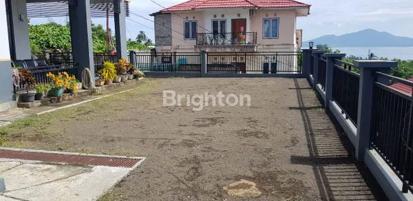 image MURAH !!! HUNIAN ASRI 2 LANTAI DI PERUMAHAN HAYUNG MALALAYANG BARAT, VIEW KOTA MANADO DAN GUNUNG KLABAT (29)