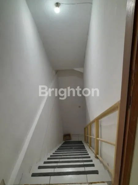 image RUKO 4 1/2 LANTAI SIAP HUNI CIDENG (6)