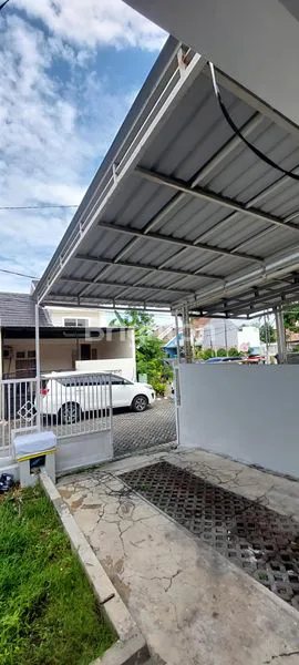 image RUMAH SIAP HUNI DI PURIMAS DEKAT UPN MERR TOL DAN BANDARA SURABAYA  (2)