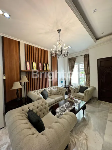 image RUMAH SIAP HUNI EKSKLUSIF DI CLUSTER LAYAR PERMAI PIK 1.  JAKARTA UTARA (4)