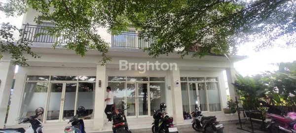 image RUKO STRATEGIS DI KOMPLEK VILLA DEKAT PANTAI LIMA – SIAP SEWA (1)