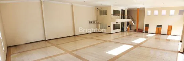 image RUMAH USAHA GEDUNG 1LANTAI DI NGEMPLAK PUSAT KOTA SURABAYA DEKAT WALIKOTA MUSTAJAB GENTENG  GRAND CITY (2)