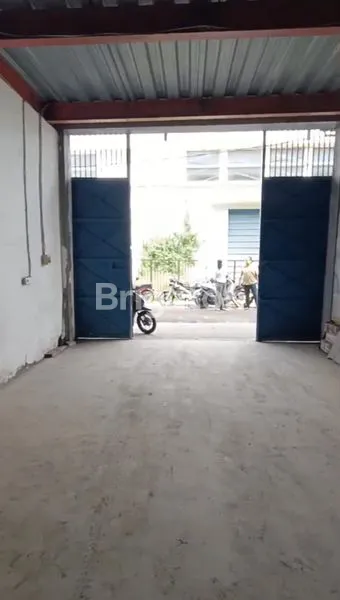image GUDANG GANDENG 3 UNIT BISA BELI PER UNIT AREA KENJERAN, NAMBANGAN SURABAYA (3)