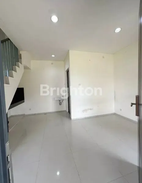 image RUMAH 2 LANTAI SERPONG SIAP HUNI AMAN NYAMAN LOKASI STRATEGIS (1)