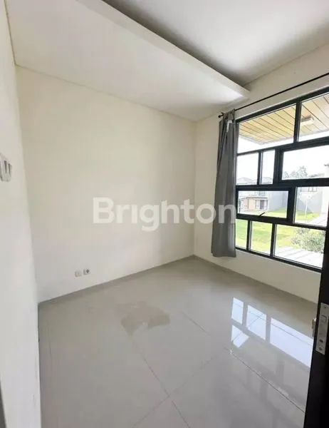 image RUMAH 2 LANTAI SERPONG SIAP HUNI AMAN NYAMAN LOKASI STRATEGIS (5)