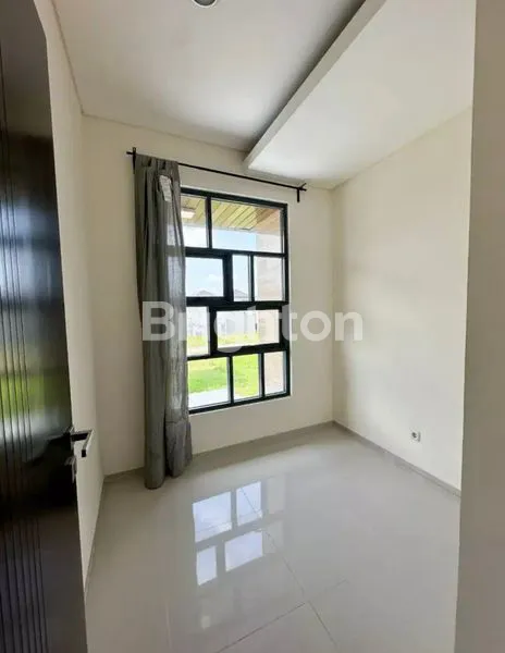 image RUMAH 2 LANTAI SERPONG SIAP HUNI AMAN NYAMAN LOKASI STRATEGIS (6)