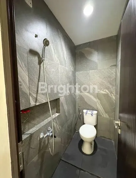 image RUMAH 2 LANTAI SERPONG SIAP HUNI AMAN NYAMAN LOKASI STRATEGIS (7)