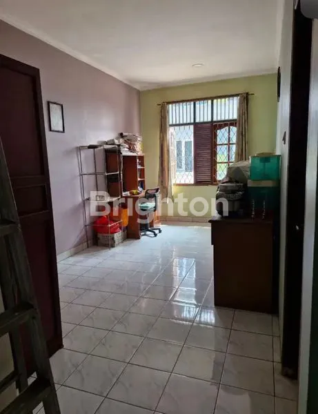 image RUMAH 2 LANTAI GADING SERPONG SIAP HUNI AMAN NYAMAN LOKASI STRATEGIS (5)