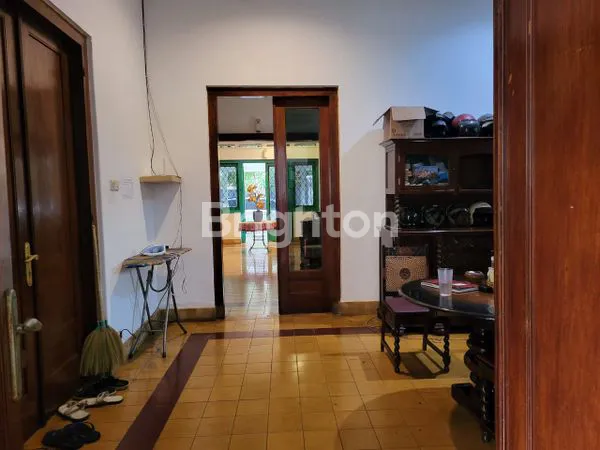 image RUMAH KOS LAHAN LUAS DI JAKARTA PUSAT (HANYA 1 MENIT KE UNIV.INDONESIA SALEMBA) (1)