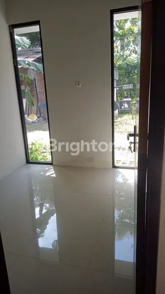 image RUMAH MEWAH BANGUNAN BARU (2)