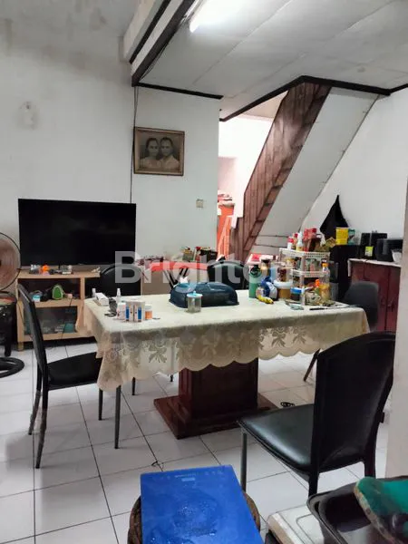 image RUMAH LAMA PINGGIR SELATAN JAKARTA (3)