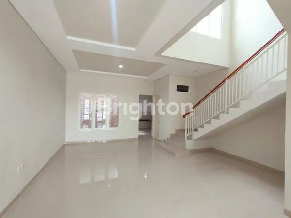 image PERUM MANYAR TOMPOTIKA, ROW JALAN LUAS SIAP HUNI (3)