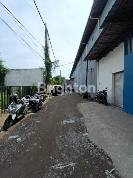 image GUDANG 3 UNIT GANDENG DI KEDINDING SIAP PAKAI (2)