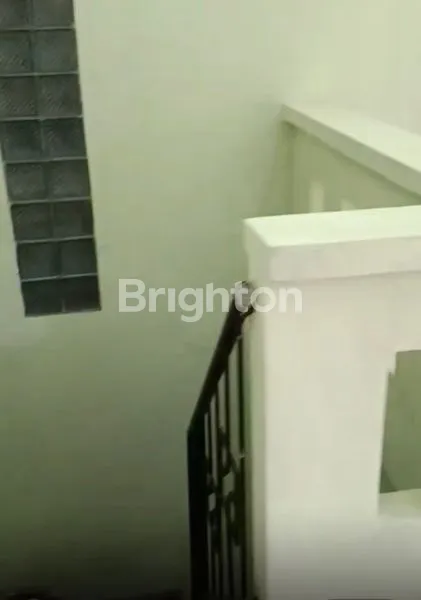 image RUKO 3 LANTAI – LOKASI STRATEGIS (2)