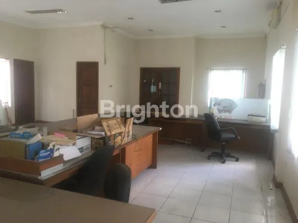 image BANGUNAN BEKAS UNTUK KANTOR (8)
