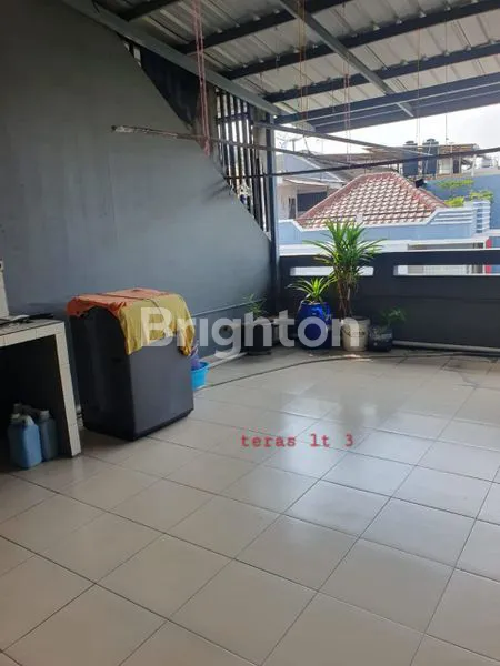 image RUMAH MODERN MINIMALIS KAVLING POLRI JELAMBAR GROGOL PETAMBURAN JAKARTA BARAT (6)
