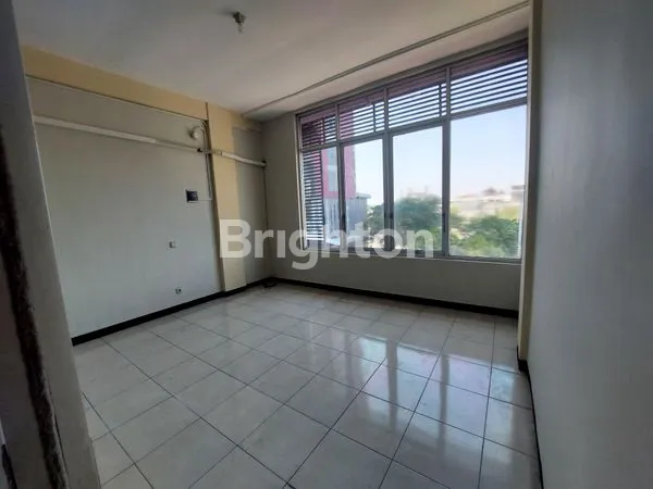 image RUKO TRANSMART RUNGKUT  (3)