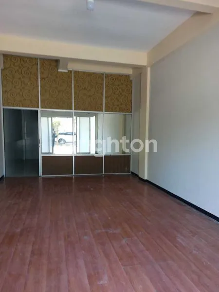 image RUKO TRANSMART RUNGKUT  (6)