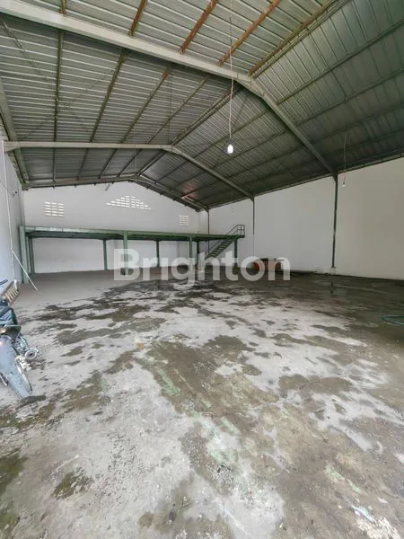 GUDANG DI KOMPLEK PERGUDANGAN BANDARA MAS JAKARTA BARAT