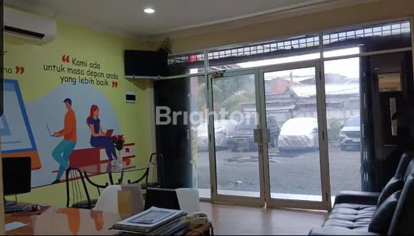 image RUKO 3 LANTAI KEBAYORAN LAMA (6)