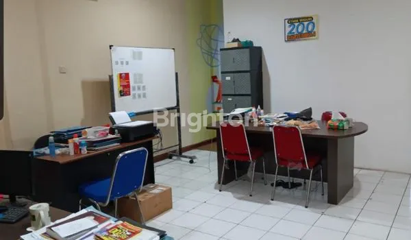 image RUKO 3 LANTAI KEBAYORAN LAMA (3)