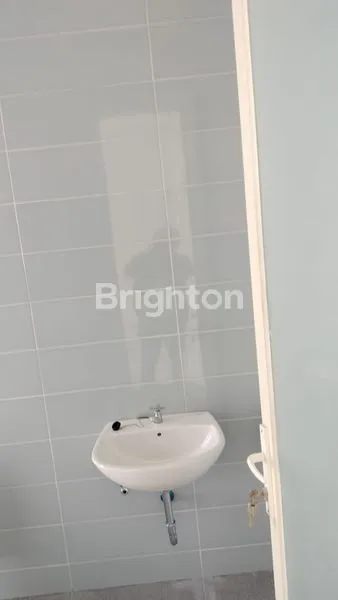 image RUMAH BARU GRESS LOKASI SANGAT STRATEGIS (6)