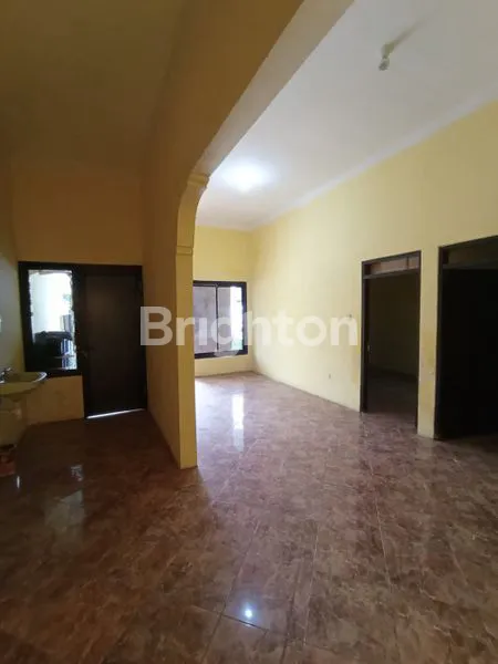 image SEWA RUMAH KEREN DI GUNUNG SARI (3)