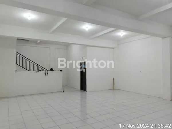 image BANGUNAN AREA KAMPUS COCOK UNTUK USAHA (2)