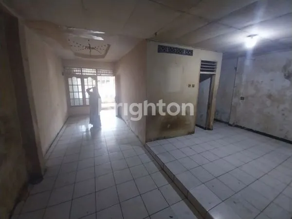 image RUMAH TAMAN WISMA ASRI BEKASI (6)